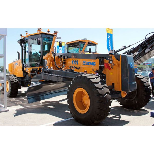 Автогрейдер XCMG GR3005